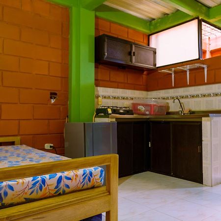 Mi Pueblo Natal Aptos Y Habitaciones Necoclí Exterior foto